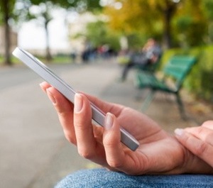 Usability geek spills all:  mobile apps and advertising